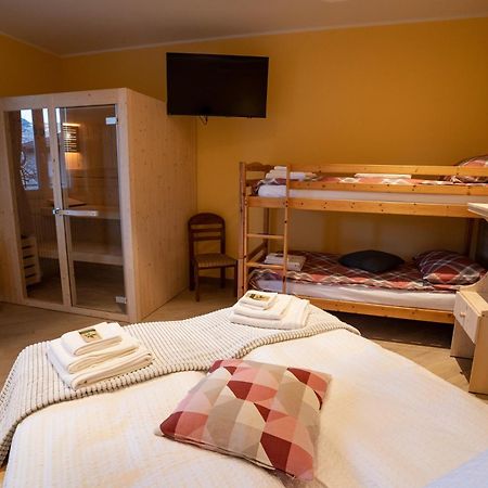 Villa Zoe - Suite Con Sauna Margone  Екстер'єр фото